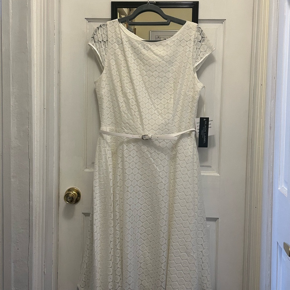 Elegant White Lace Dress